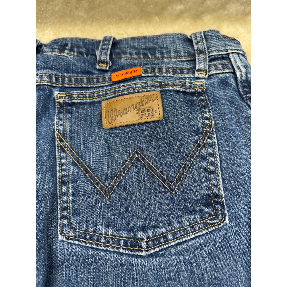 Wrangler FR Advanced Comfort Mens Jeans 35x30 Blue Relaxed Straight CAT2 2112 - Picture 11 of 11